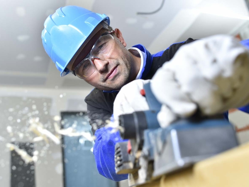 Leistungen im Bereich Arbeitsschutz und Arbeitssicherheit Leistungen im Bereich Arbeitsschutz und Arbeitssicherheit